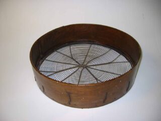 Sieve - Marche (Italy) production (19th/20th century). Conditions for use: Standard Cultural Heritage (BCS).